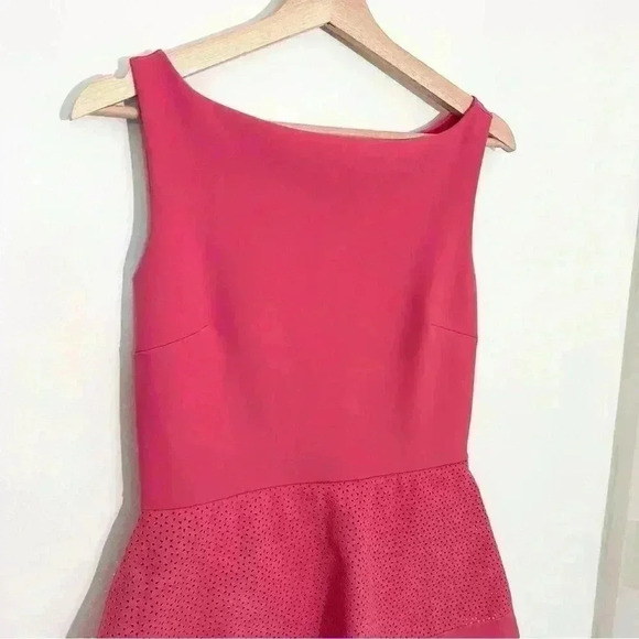 Chiari Boni La Petite Robe Peplum Laser Cut Dress | Pink Peach | SZ 8 - Picture 7 of 14